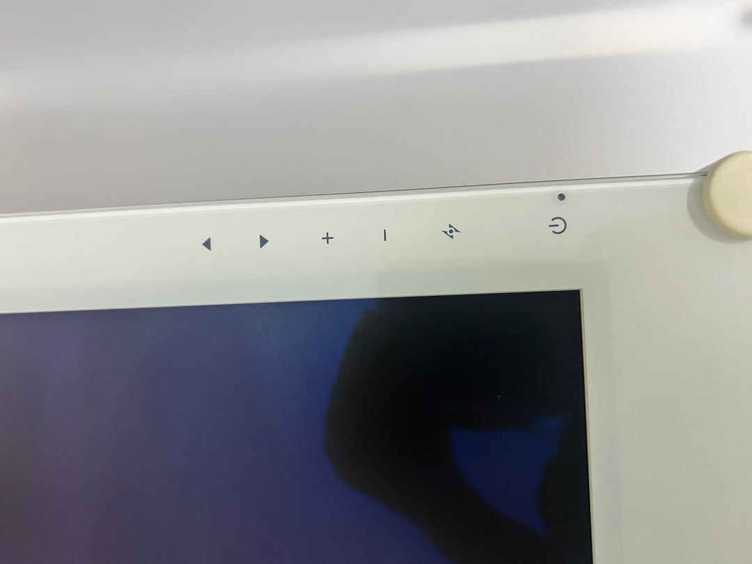NEOVO Monitor 17 Zoll X-17A - gebraucht